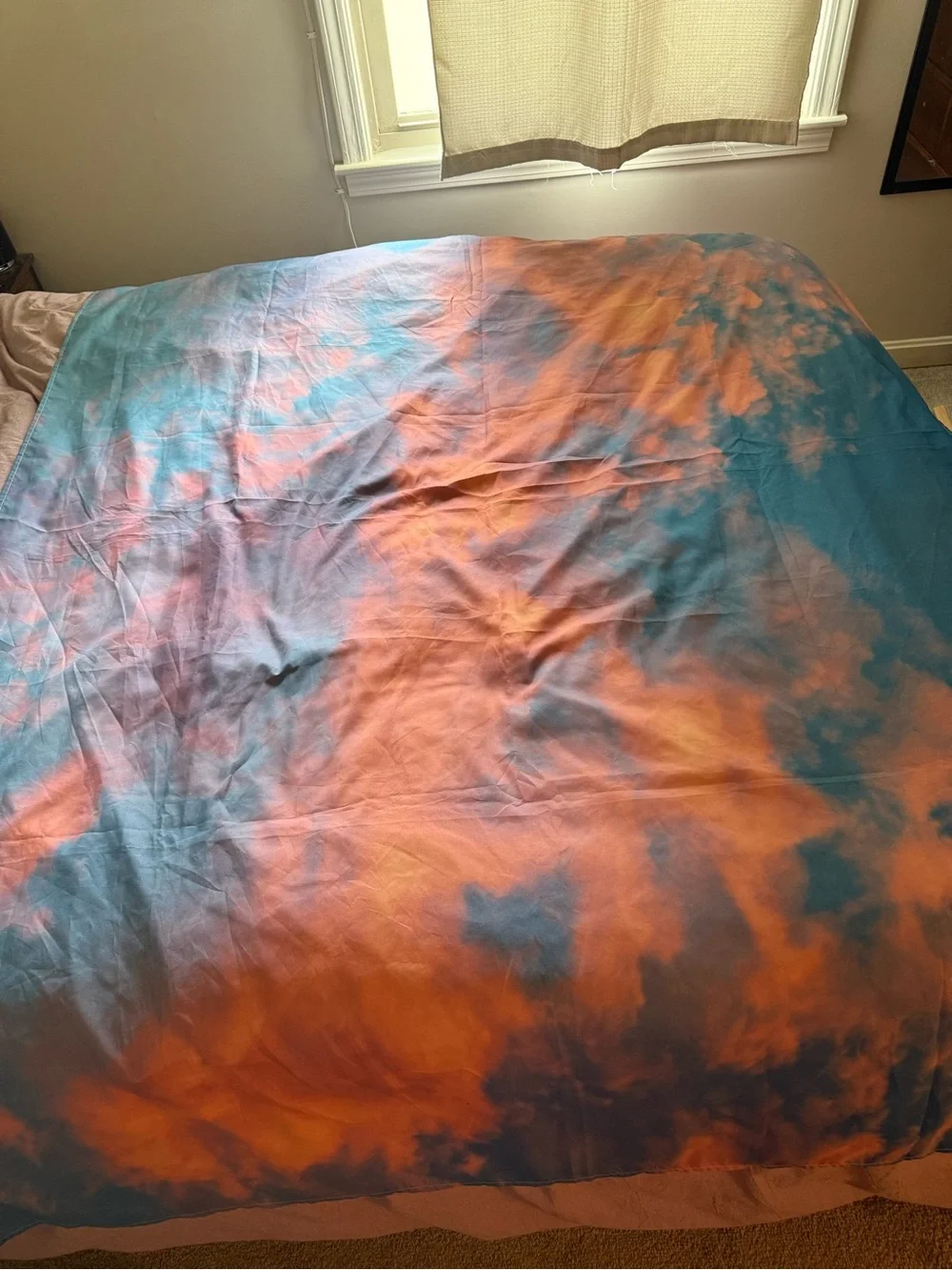 UO cloud tapestry